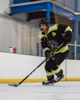 The Legs Feed The Wolf. 🐺

3 days left to secure your sweater! Pre-orders for the Koozie Club Hockey Jersey and Socks end this Friday, August 16th, at 11:59 PM CST on www.koozieclub.gg